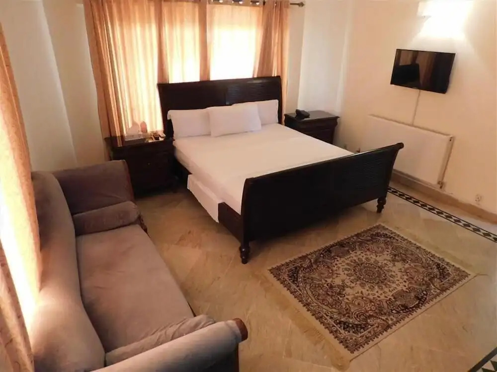Melberry Guest House