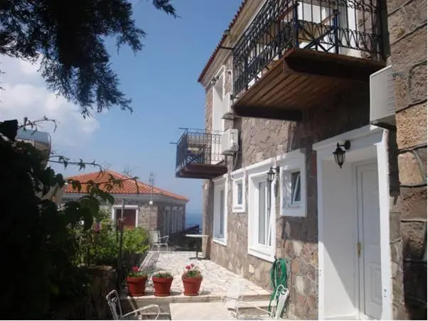 Molyvos Queen Apartments
