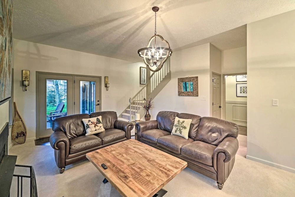 Wintergreen Resort Home w/ Deck!