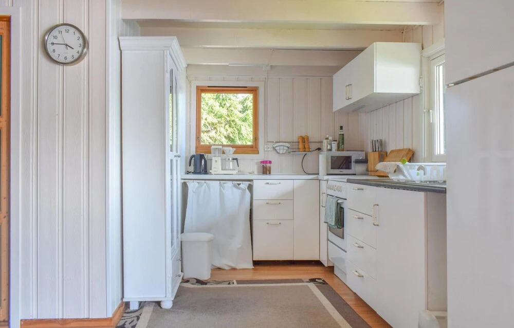 1 Bedroom Nice Home In Lyngdal