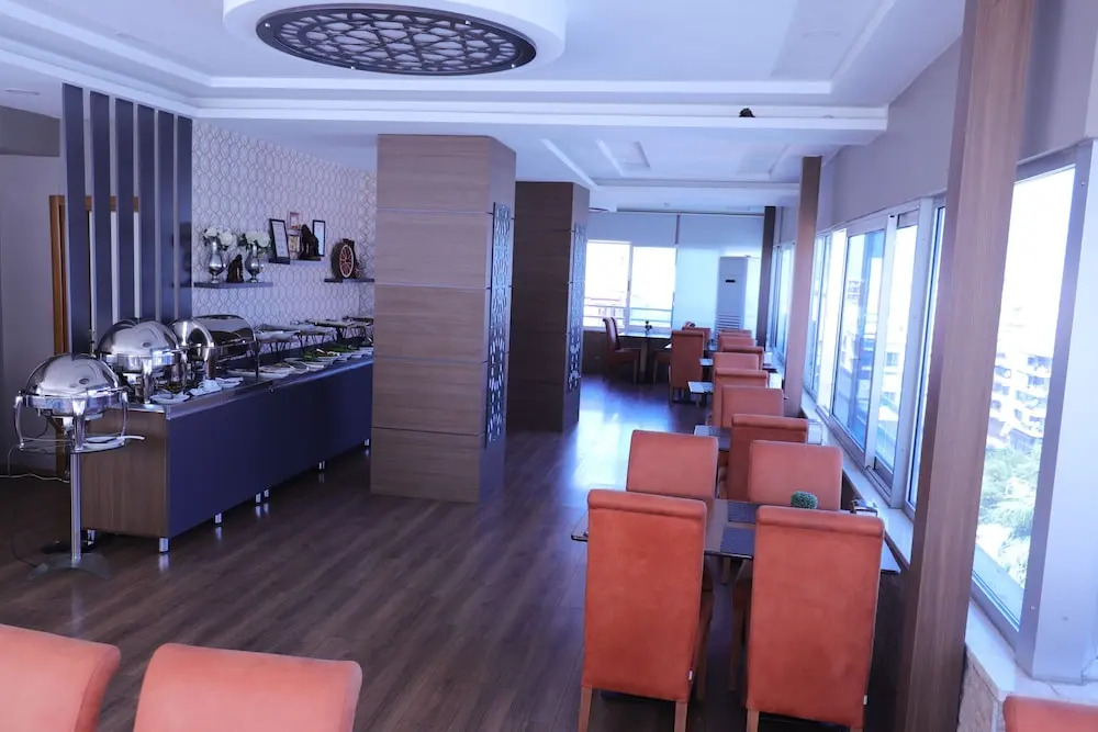 Rest Inn Hotel