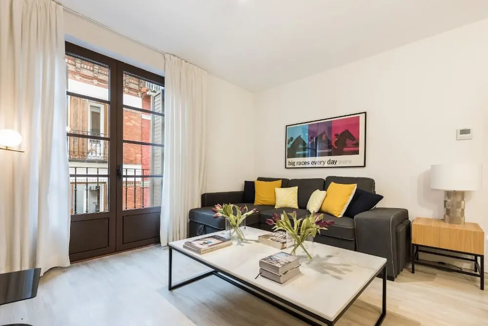 Spain Select San Joaquin Apartments