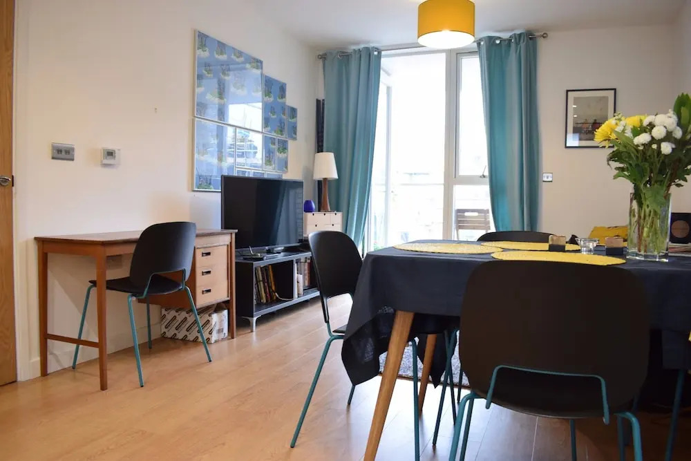 South London 1 Bed Flat with Balcony
