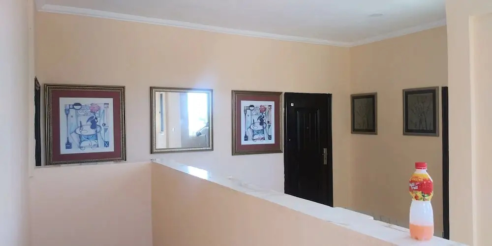 Sonnys inn and car rentals