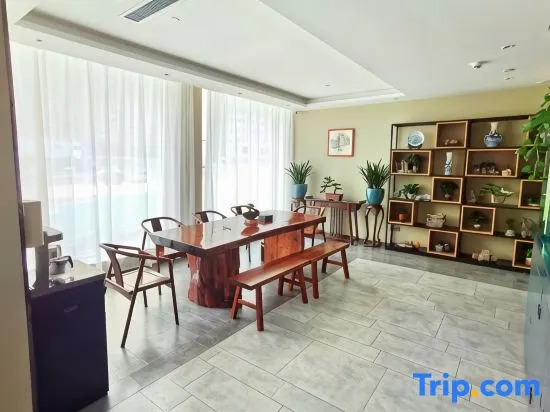 Home Inn Park Hotel (Xingtai Renze Yiyang Road Shop)