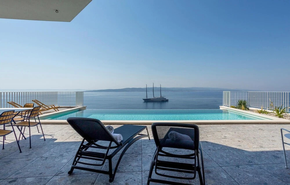 Luxurious Home In Brela