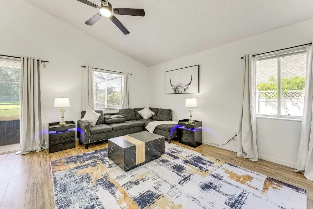6 Mi to Disney World: Lake-view Retreat w/ Pool!