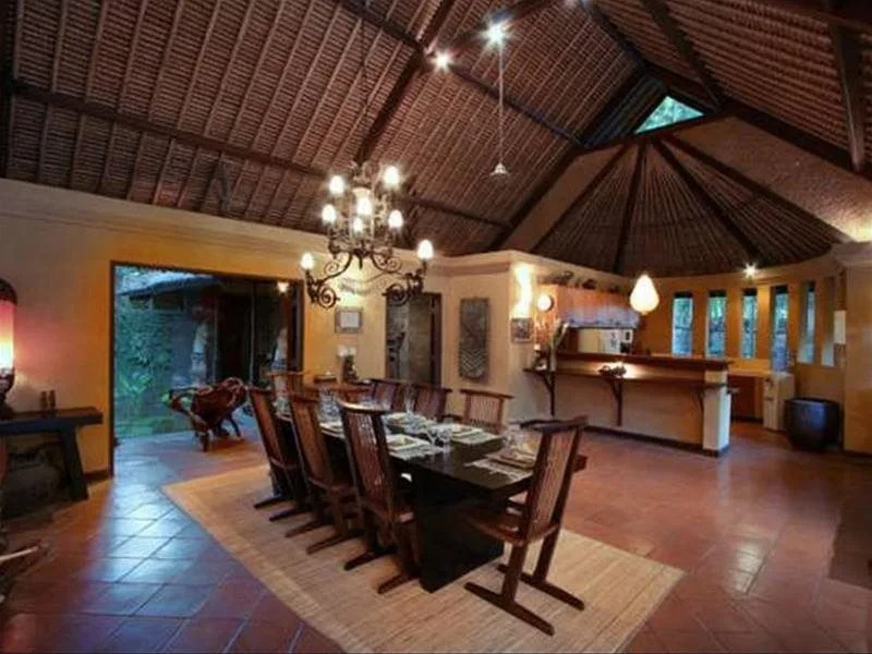 Taman Mesari Luxury Villa
