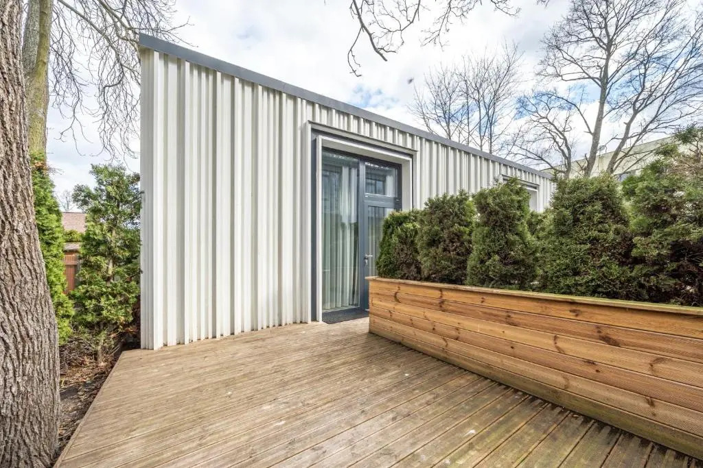 New Comfortable 2 Bedroom Cottage w/Big Terrace