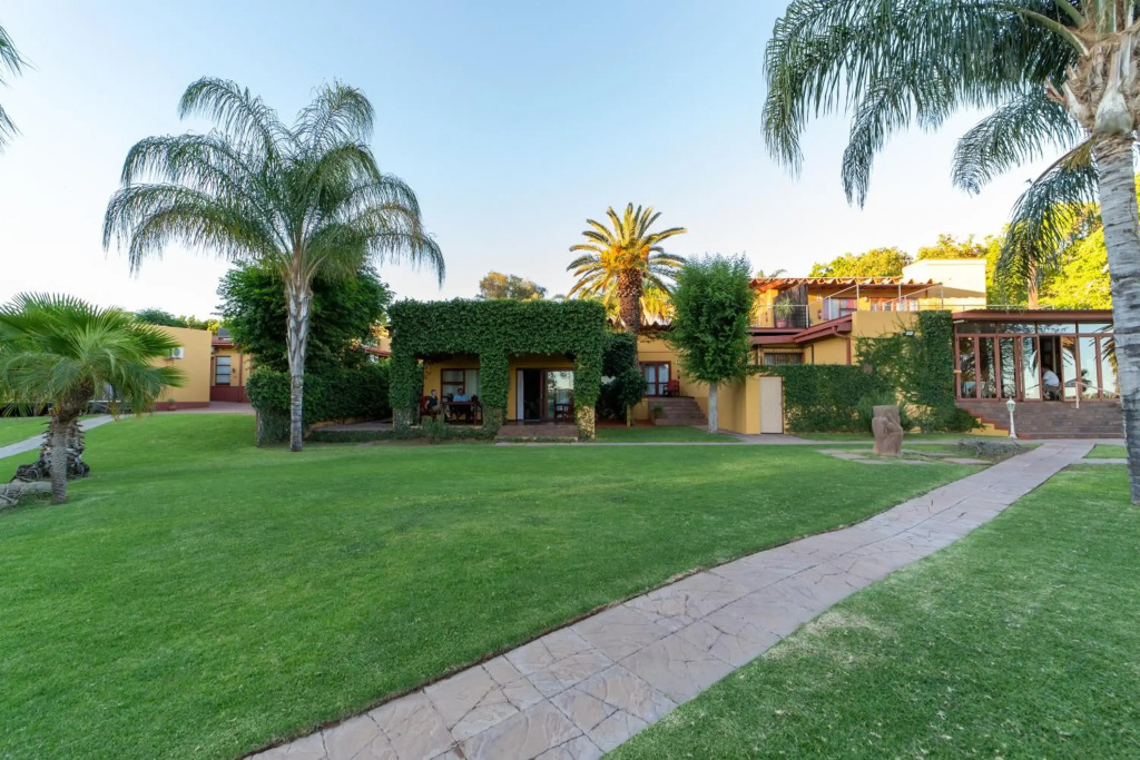 Sunriver Kalahari Lodge Riverside stay in Upington