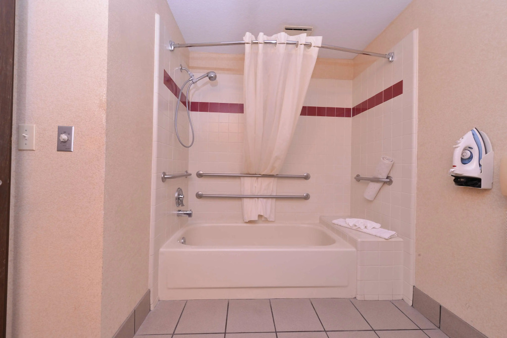 Best Western Plus Rama Inn