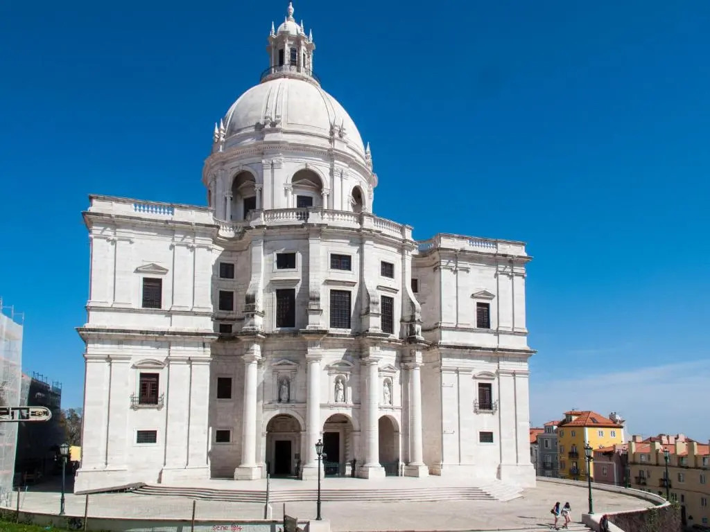 Stay local in Alfama! Deolinda central Home, amazing view