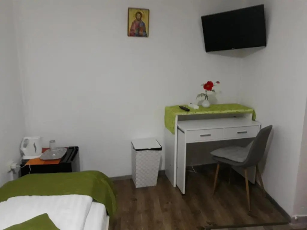 Amaraz Center