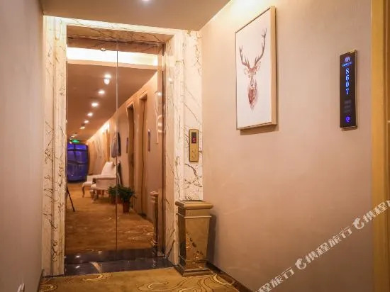 Wuhan Feitai Business Hotel
