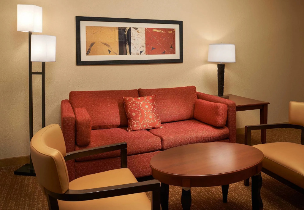 Courtyard by Marriott Indianapolis Castleton