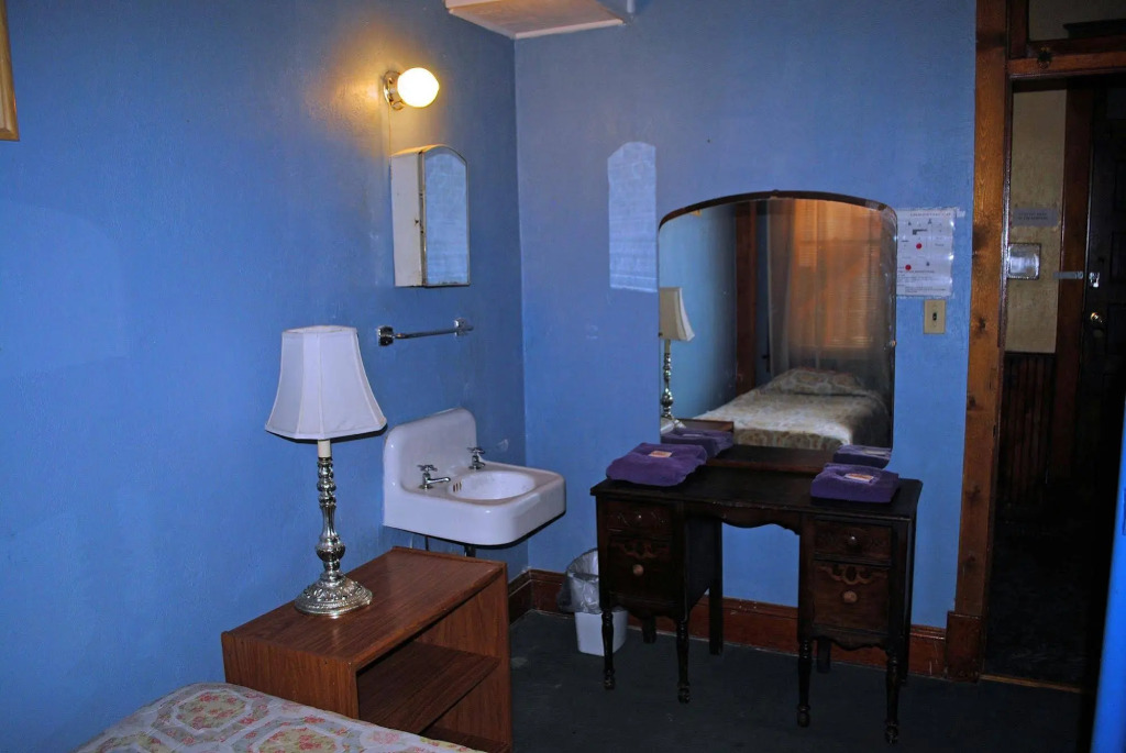 The Hotel Melrose