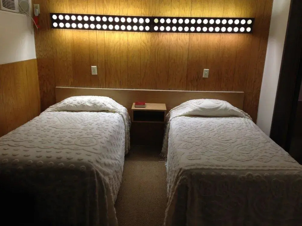 Siesta Motel