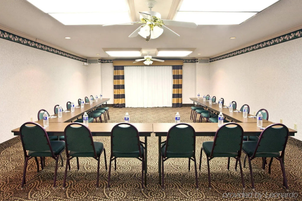 Holiday Inn Express & Suites Milton East I-10 by IHG