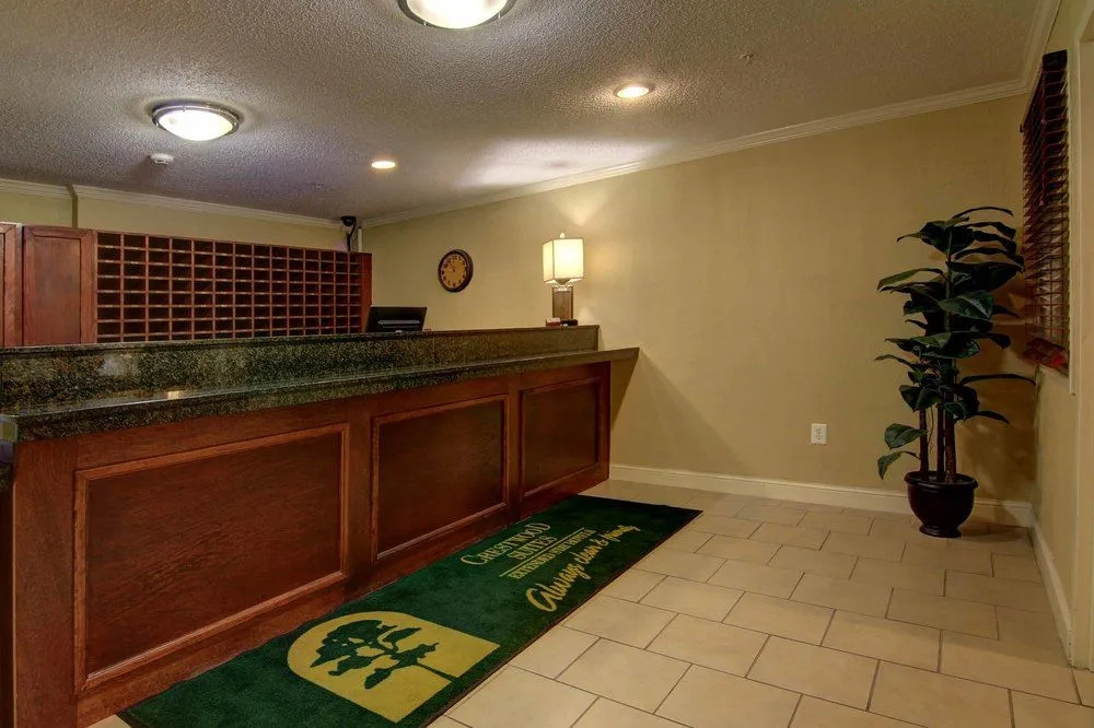 InTown Suites Extended Stay Marietta GA - Roswell Rd