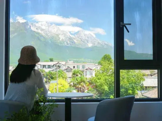 New Residence in Ancient Town | Traditional Naxi Snow Mountain Viewing Courtyard (Baisha Store)