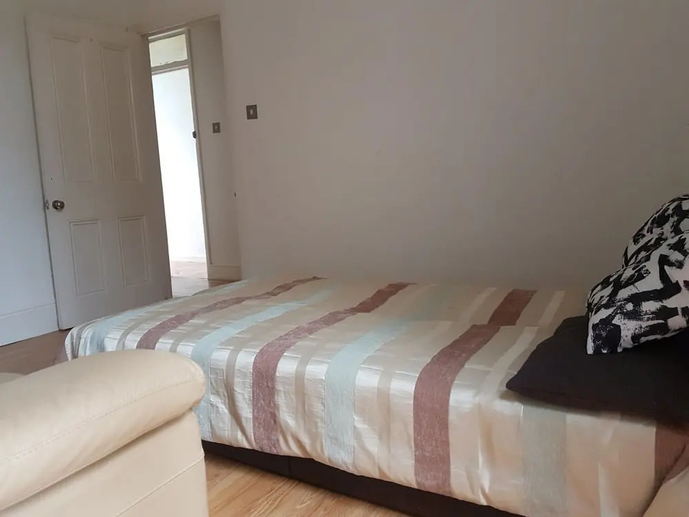 Convenient Catford Apartment