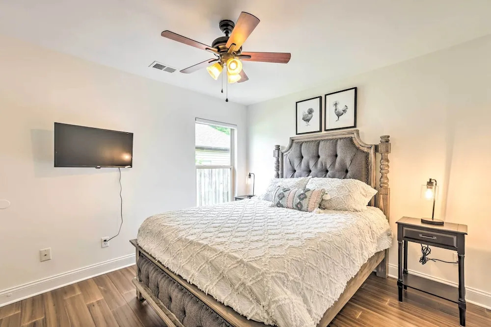 Family-friendly Calera Getaway w/ Game Room!