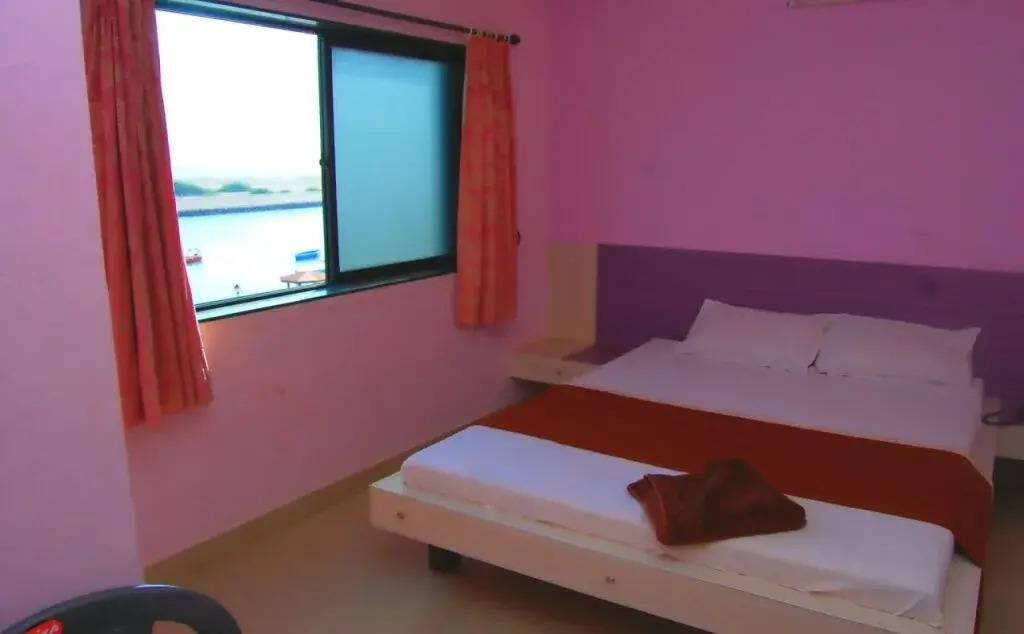 Hotel Rajadhiraj
