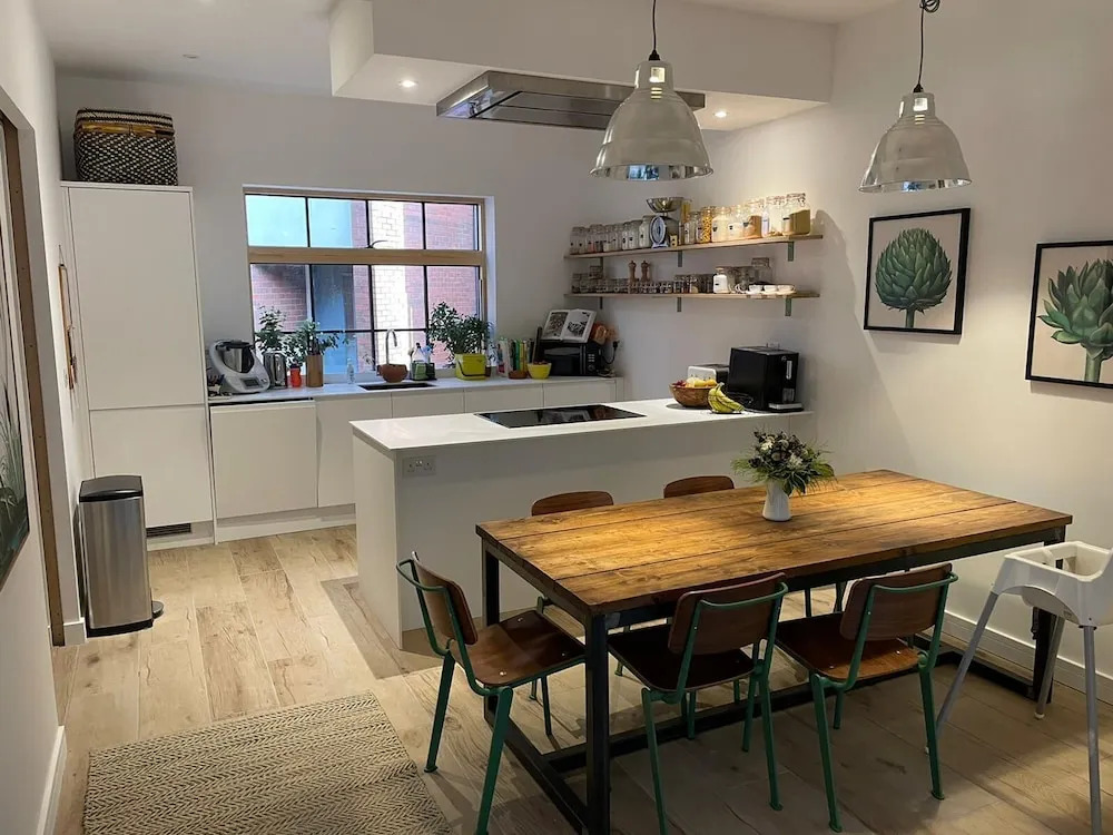 Ideal Bristol Getaway - 3 bed Harbourside Home