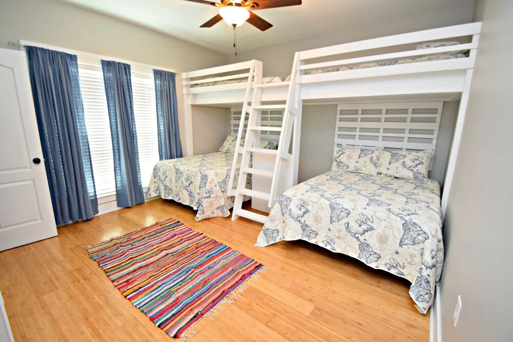 The Rookery III 4007 - Flirty Flamingo 3 Bedroom Cottage by RedAwning
