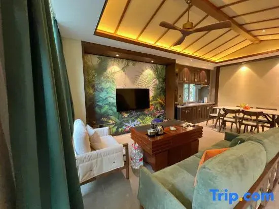 Tsurumi Residence