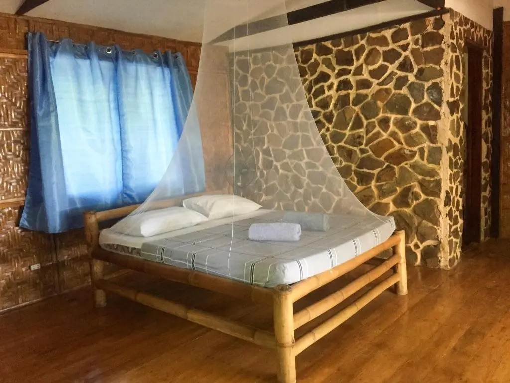 Beach House Resort and Dive Center