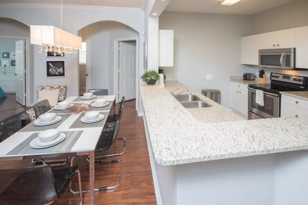 Wheelchair Friendly Newly Renovated 15 Min/disney 3 Bedroom Condo