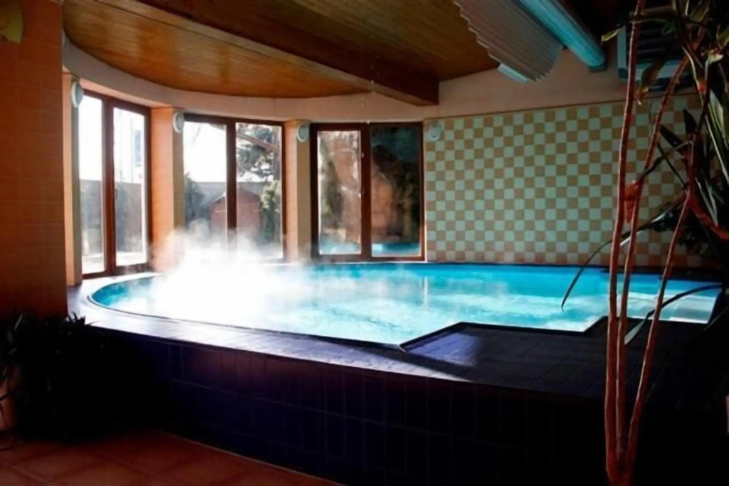 Pawlovnia Hotel