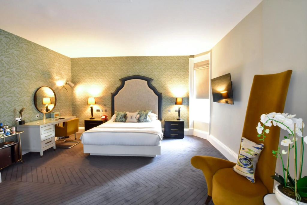 The Rutland Hotel & Apartments