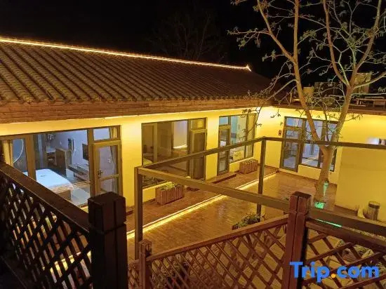Supreme Home and Three lane Homestay