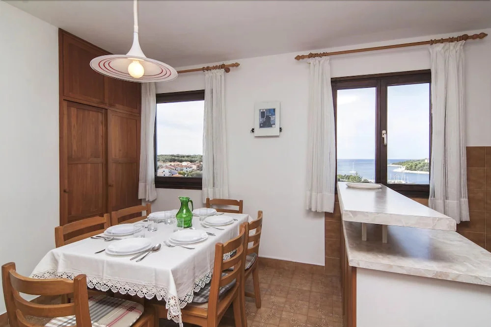 Apartments Eddi 66