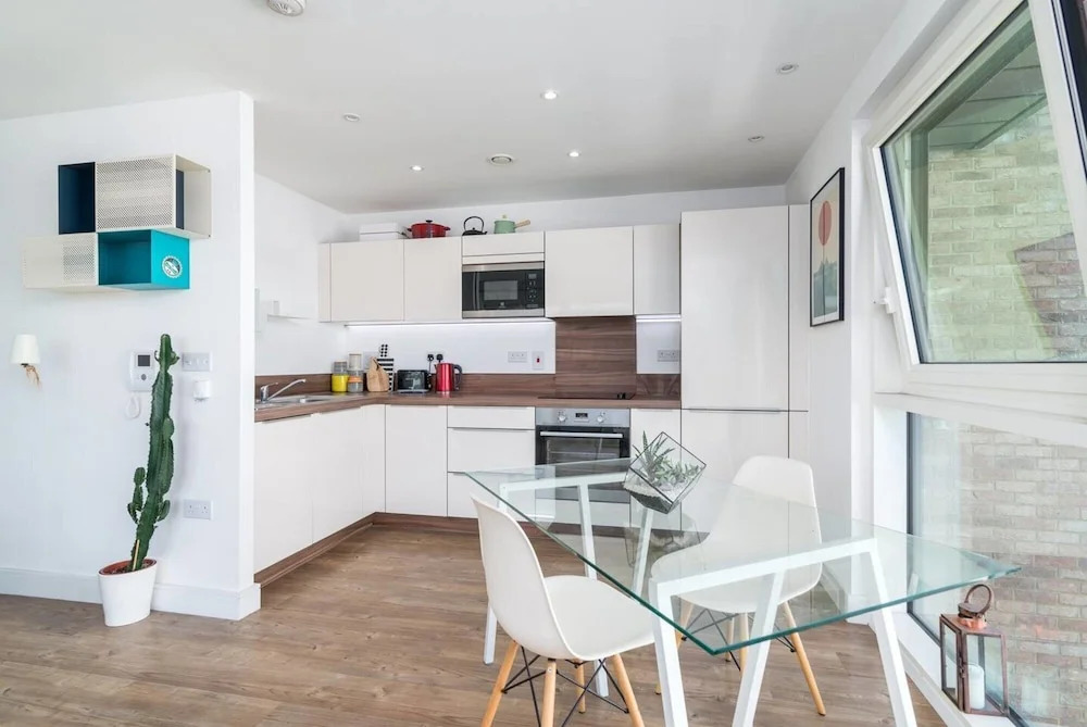 Lovely Studio Flat w/ Terrace in Southeast London