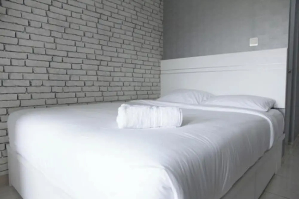 Modern and Comfortable Studio Apartment Springlake Summarecon near Summarecon