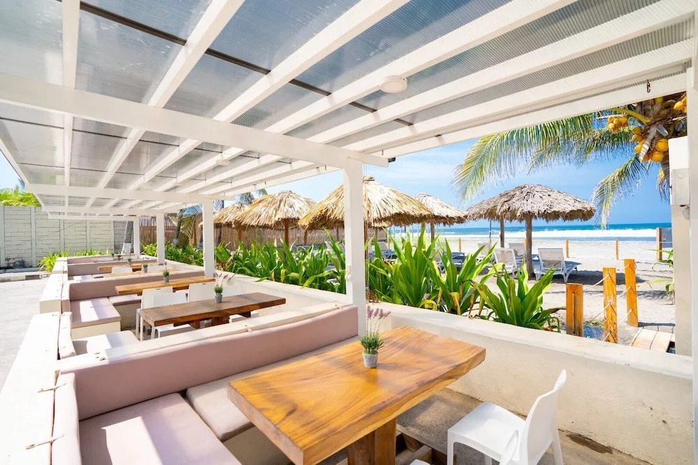 Izalco Hotel & Beach Resort