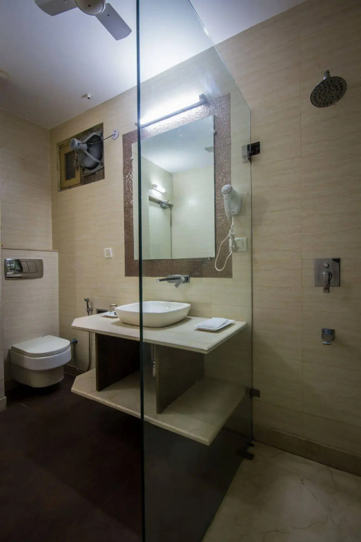 The Suncourt Hotel Yatri