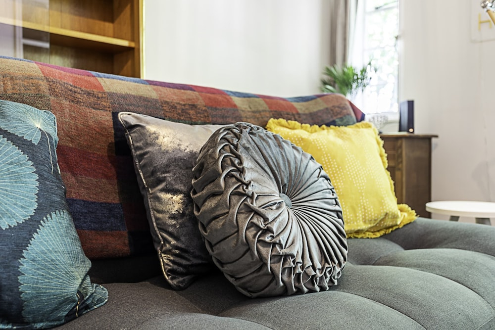 Stylish Highgate Haven Apartment