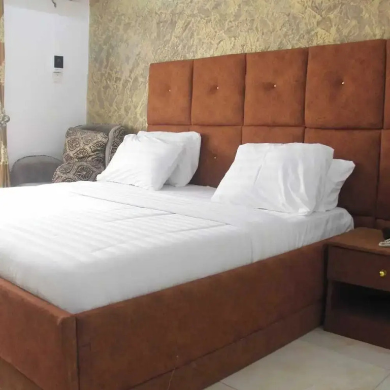 Bora Hotel