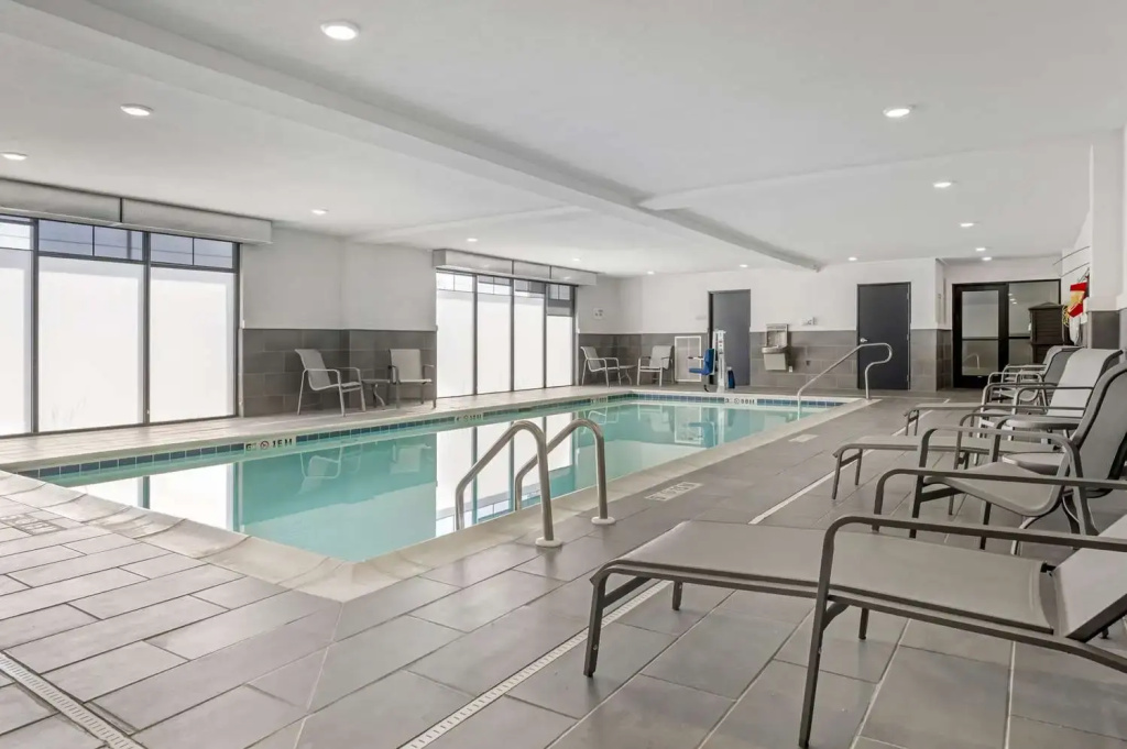 Comfort Inn & Suites Clarksville - Louisville North