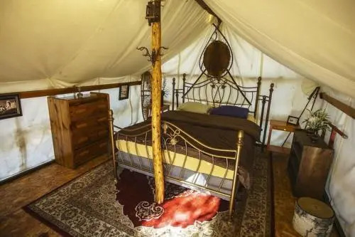 Svens Basecamp Hostel
