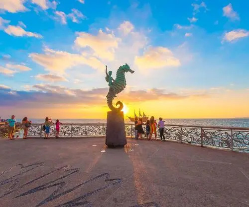 STUDIO: THE LIGHTHOUSE - Marina Vallarta
