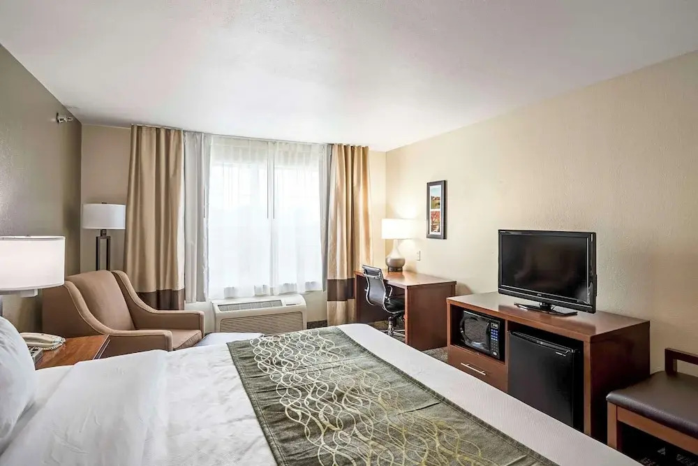Best Western Plus Independence Inn & Suites
