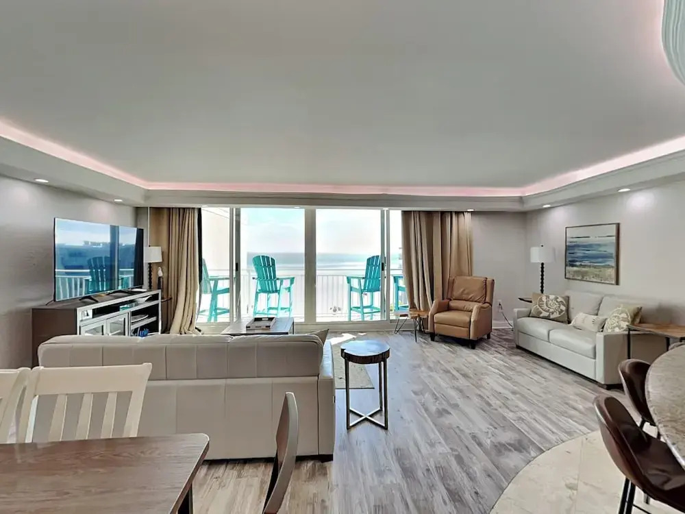 Pelican Condo B602 by Distinctive Beach Rentals