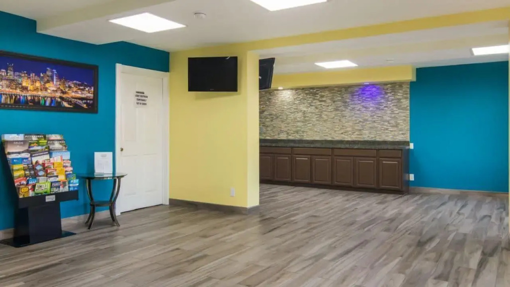 Rodeway Inn & Suites Monroeville-Pittsburgh