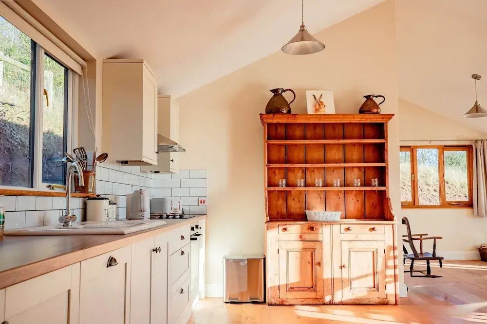 Host Stay Upperley Barn