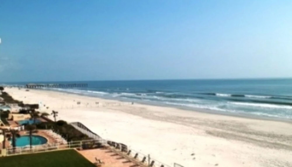 2 BR 2 BA - Traffic Free Beach  - 404 Shores Club